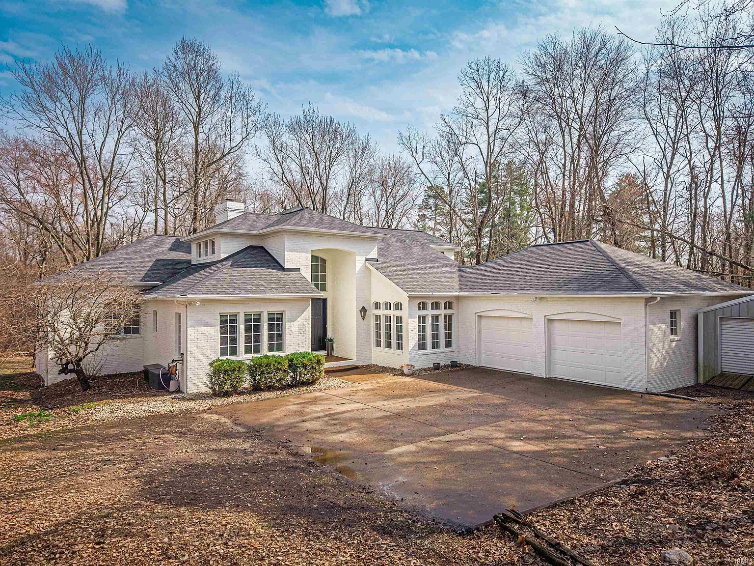 960 Timberland Ln photo 1