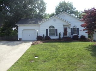 11 Chosen Ct, Greer, SC 29650