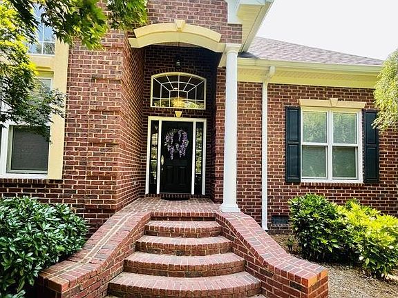 2nd image of 208 Dahoon Ln