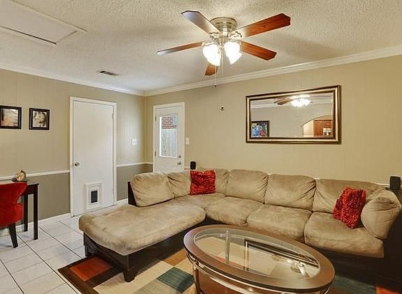 5th image of 4208 E Loyola Dr