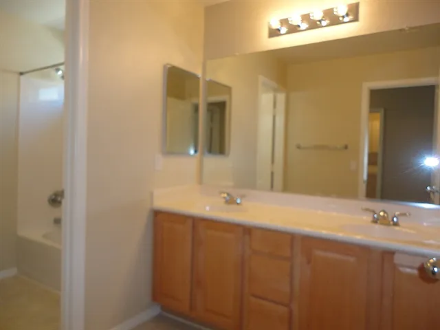 1593 E Megan Dr — Photo 14
