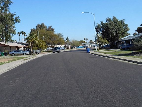 5th image of 2215 E Juanita Ave
