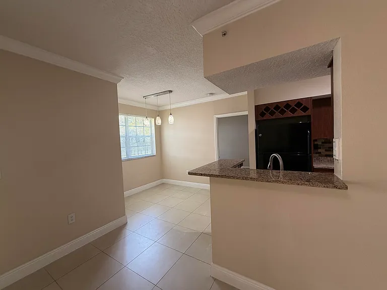 11601 SW 2nd St #21104 — Photo 7