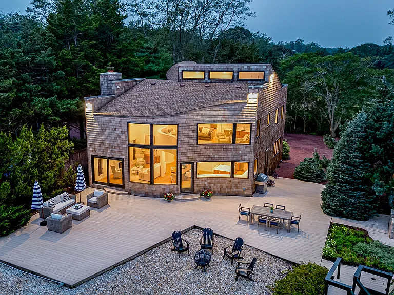 36 E Harbor Dr — Photo 10
