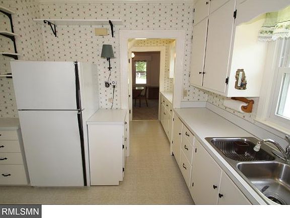 4th image of 406 Wilson Ave SE