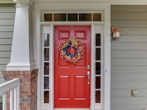 3rd image of 5843 Peacock Ln
