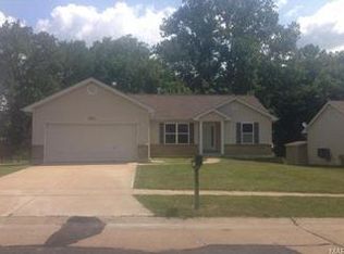2215 Castlegate Dr, Imperial, MO 63052