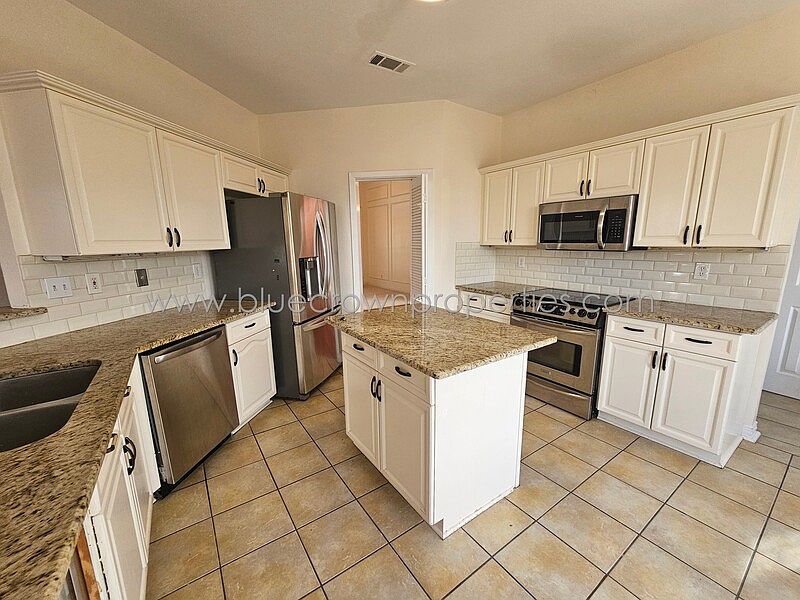 1224 Saint Regis Dr, Irving, TX 75038 Zillow