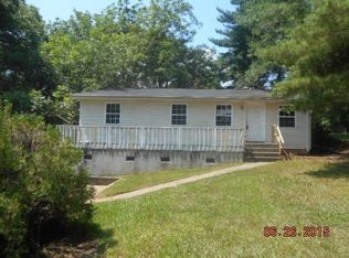 2256 Titshaw Dr, Gainesville, GA 30504