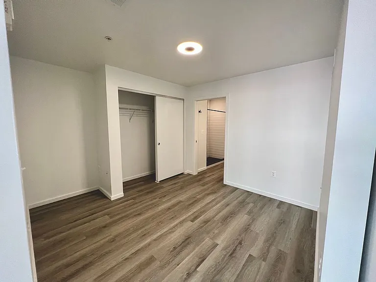 725 W Pratt St. — Photo 88