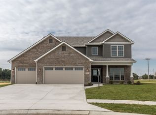 903 Lavante Ln, Fort Wayne, IN 46818