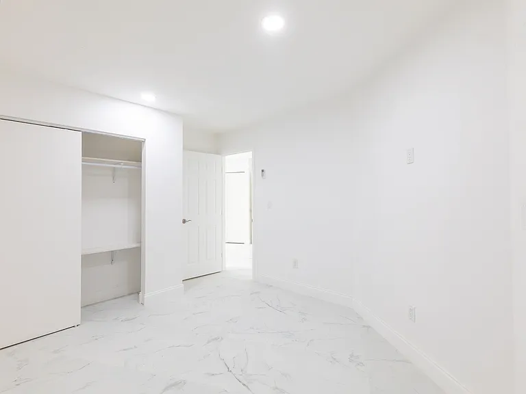 1101 NW 14th Ct — Photo 7