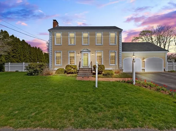 19 Crapo St, Taunton, MA 02780