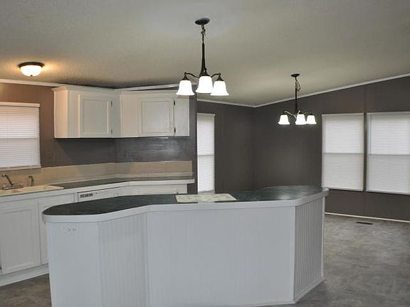 4th image of 1041 Apoxsee Cir