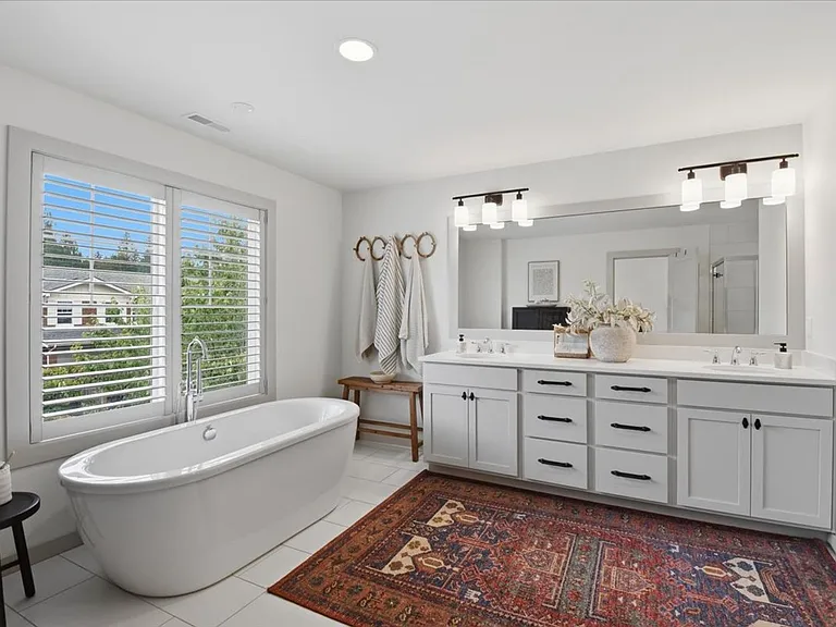 33310 NE 42nd St — Photo 14