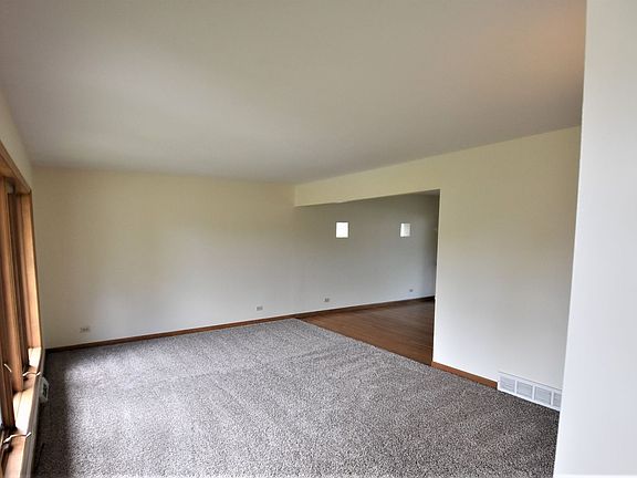 2nd image of 858 E 167th Pl