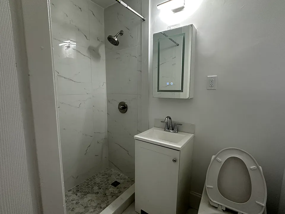 484 Commonwealth Ave #4