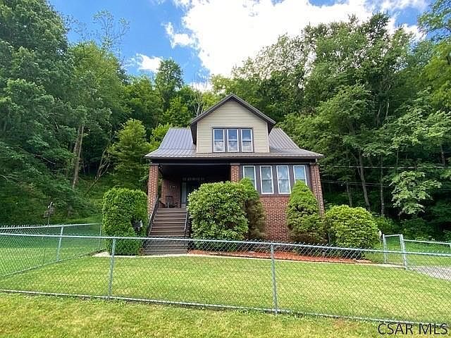 1st image of 1208 Rebecca Dr