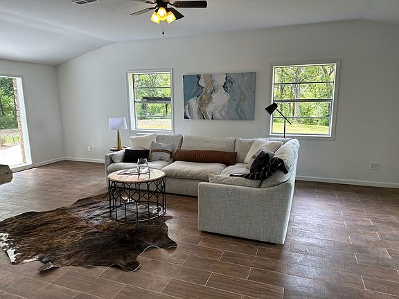 5th image of 8442 McCrory Ln
