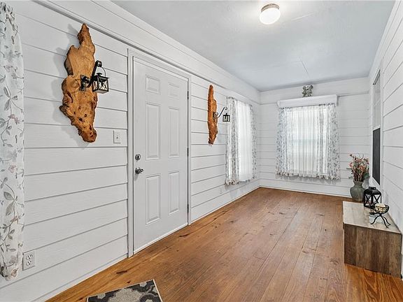 2nd image of 30204 J D Thomas Rd