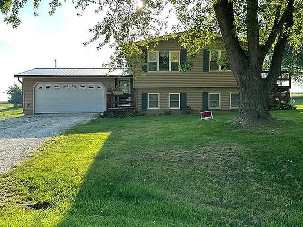 208 Brookview Dr, Abingdon, IL 61410