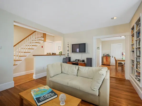 131 Garden St, Cambridge, MA 02138