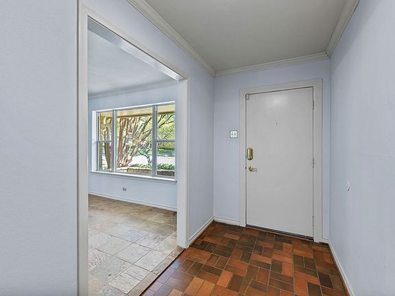 2nd image of 6342 Annapolis Ln