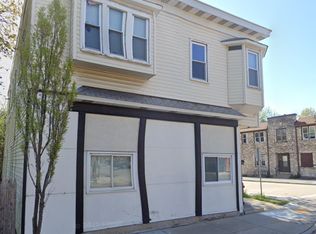 5862 W Washington St APT 1, Milwaukee, WI 53214
