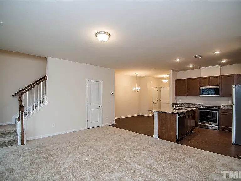 244 White Oak Ridge Dr — Photo 2