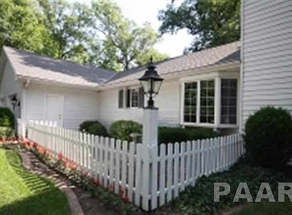 3rd image of 2424 N Morton Ave