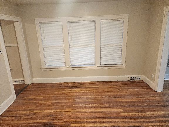 4th image of 1928 16th Ave #2