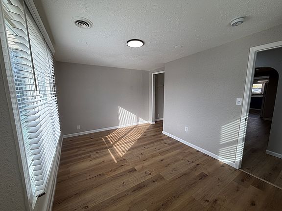 5th image of 8048 Miller Rd #1