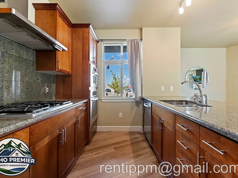 406 S 13th St #104 — Photo 10