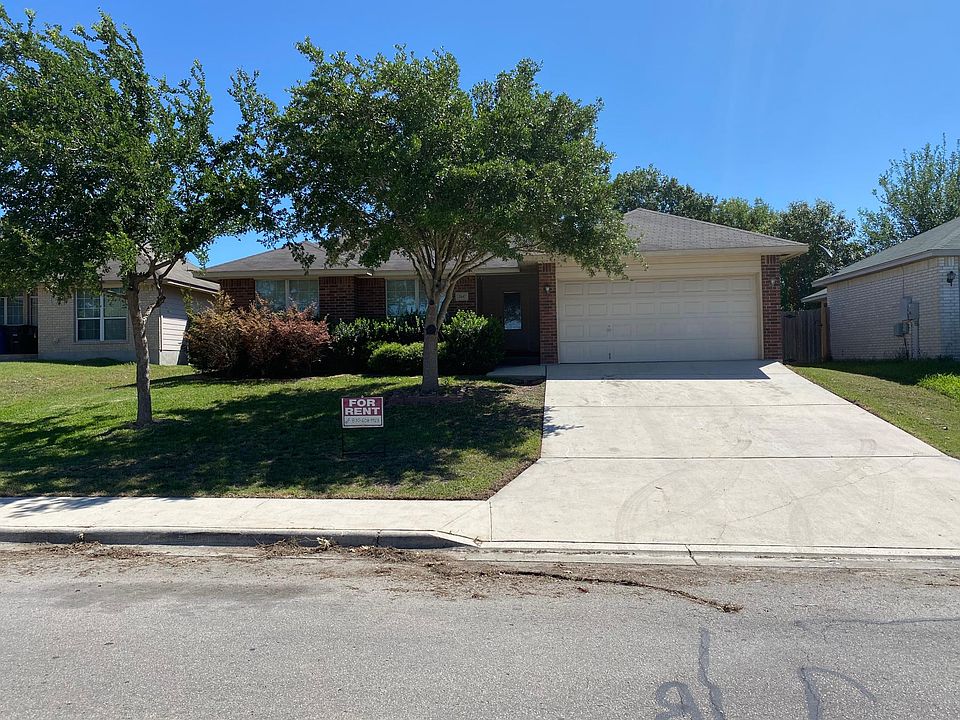 1st image of 2147 Bentwood Dr