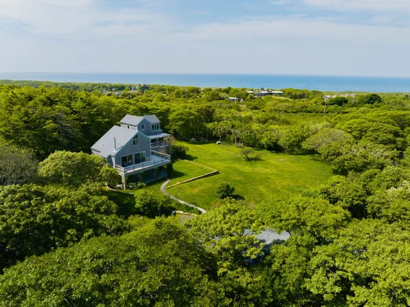 7 Attaquin Way, Chilmark, MA 02535