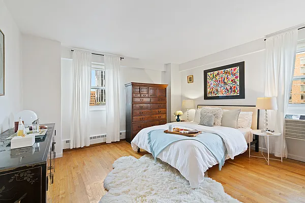 Sold by Corcoran | media 2