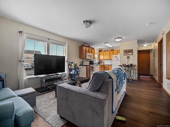 2nd image of 517 Mitchell St #D-1