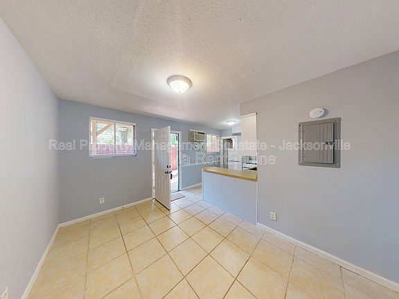 5th image of 10342 Atlantic Cir APT 10