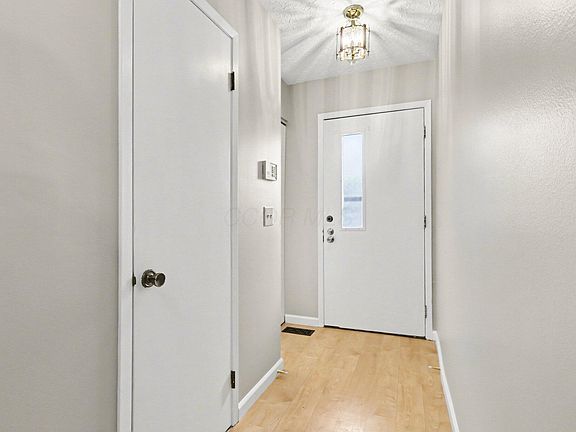 3rd image of 5685 Great Woods Blvd