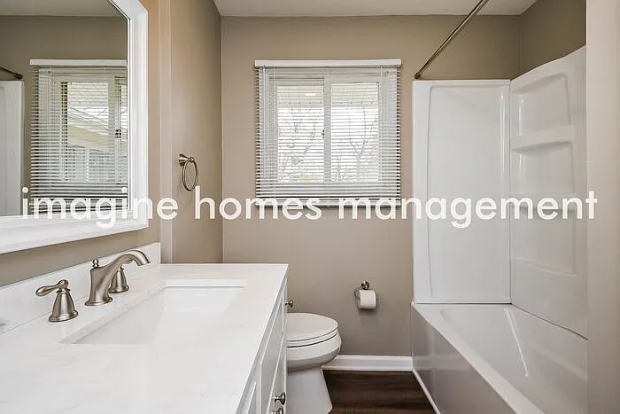 496 Abbyshire Dr — Photo 11