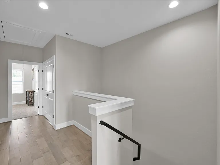 2103 Bevis St — Photo 25