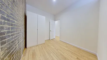 Rented by TOUR LLC