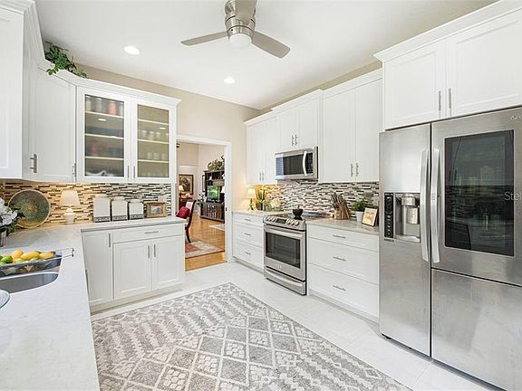 5th image of 3820 Amapola Ln