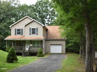 105 Vicar Way, Milford, PA 18337