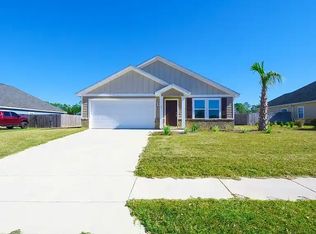 27 Partridge Ln, Freeport, FL 32439