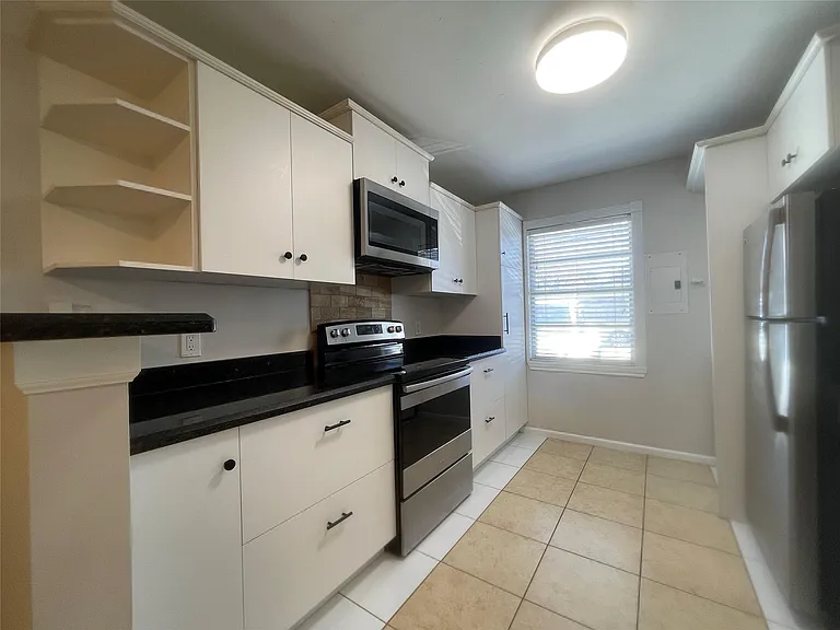 1502 Heights Blvd #9 — Photo 5