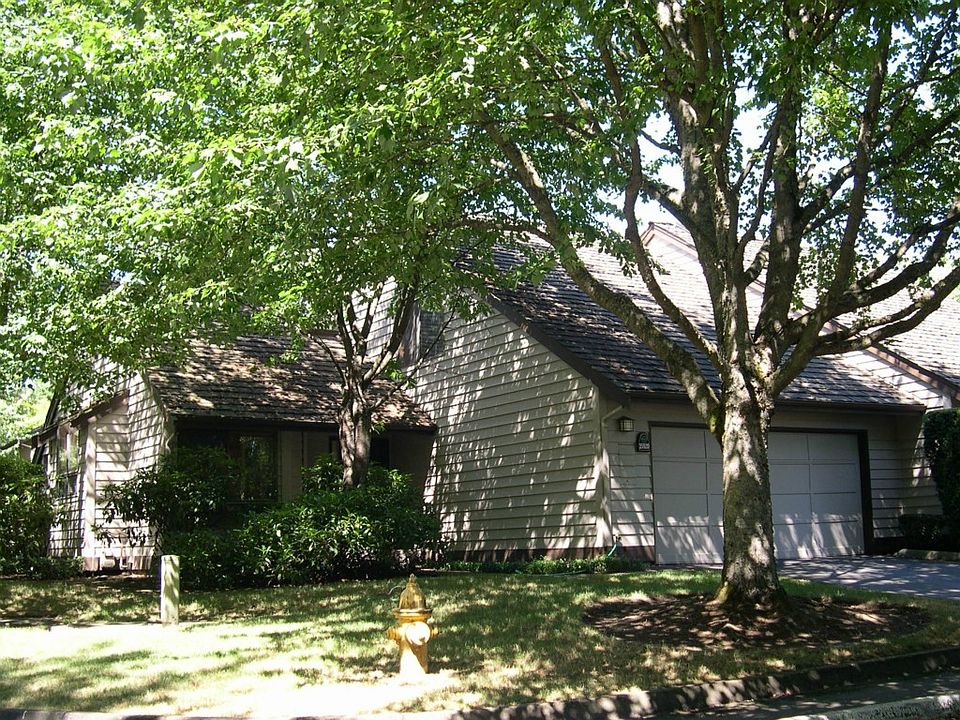 1st image of 15920 NE 16th Pl #20