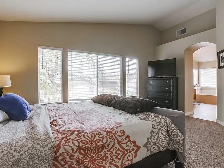10019 Kika Ct — Photo 33