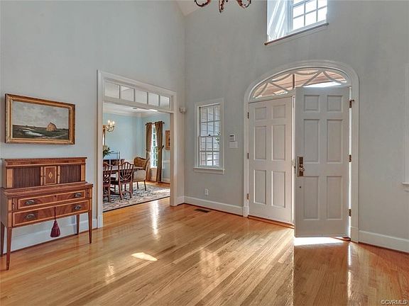 5th image of 5621 Langdon Ct