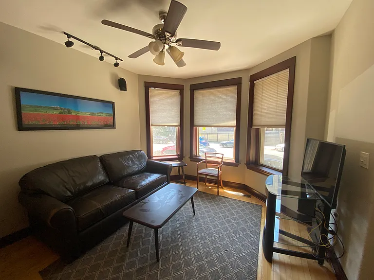 2320 W Armitage Ave #1 — Photo 6